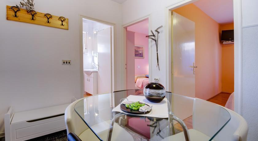 Apartment Oleander مالي لوشينغْ الغرفة الصورة